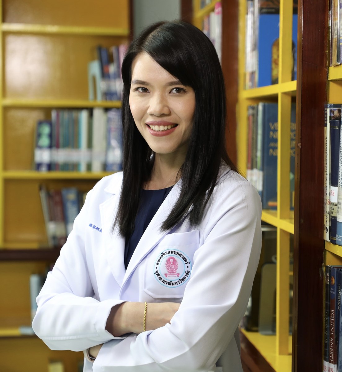 Assoc. Prof. Sirilak Surachetpong, DVM, MS, Ph.D, DTBVM, AiCVIM